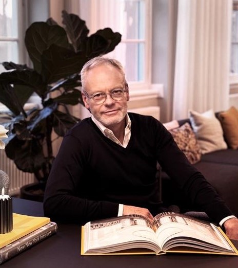 Mats Brandt läser bok